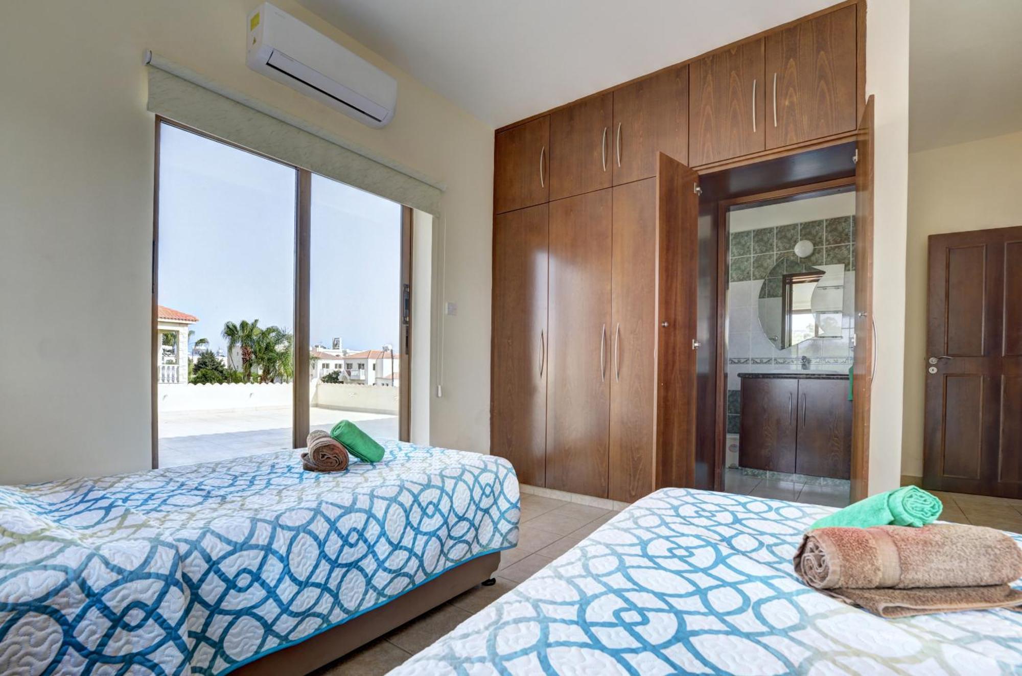 Villa Eva Айя Напа Екстериор снимка