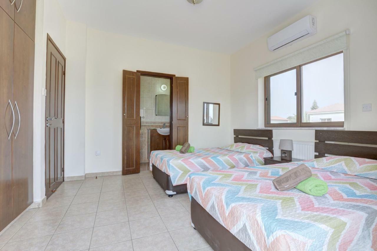 Villa Eva Айя Напа Екстериор снимка