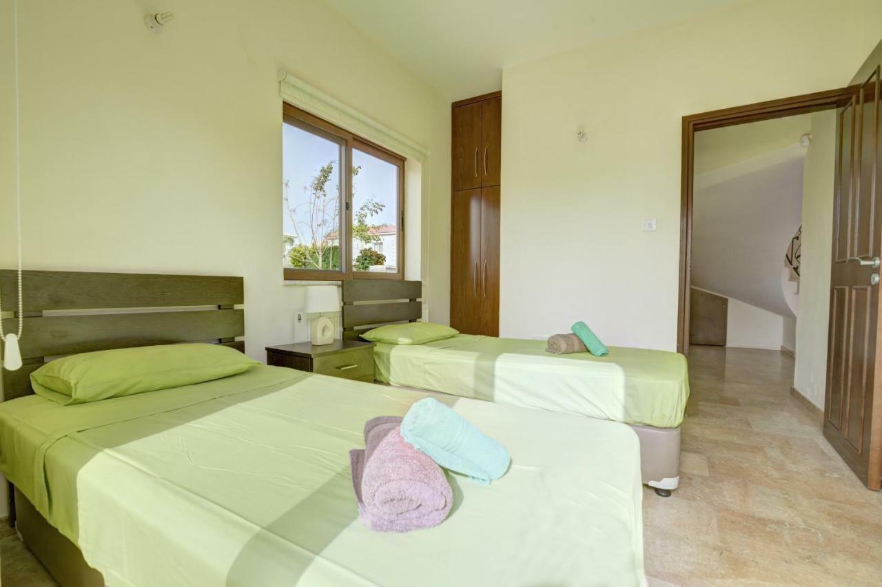 Villa Eva Айя Напа Екстериор снимка