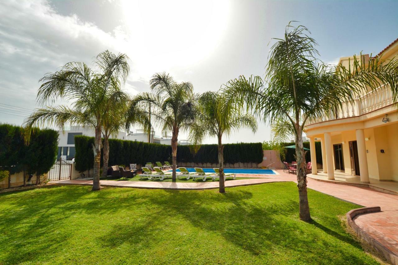 Villa Eva Айя Напа Екстериор снимка